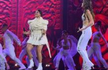 Brenda, representante ecuatoriana en la competencia folclórica