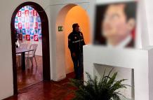 La Fiscalía y Policía Nacional llevaron adelante el allanamiento en Quito.