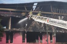 EDIFICIO MULTICOMERCIO INCENDIO