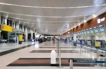 sala de vuelos internacionales en el aeropuerto de Guayaquil