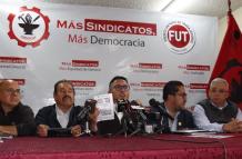 Organizaciones de Trabajadores y la UNE ratificaron las movilizaciones del 13 de marzo contra el acuerdo que modifica la jornada laboral y las recientes leyes aprobadas en la Asamblea.