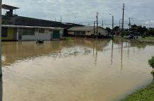Las inundaciones registradas en Babahoyo han dejado alrededor de 100 personas afectadas y al menos 100 viviendas con daños.