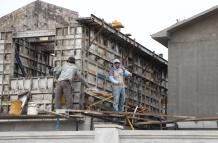 CONSTRUCCIÓN DE CASAS