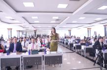 La asambleísta Valentina Centeno presentó las modificaciones al proyecto de ley de vivienda social.