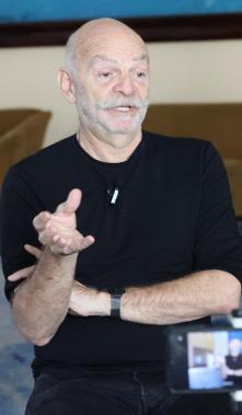 ENTREVISTA CON MARTÍN CAPARRÓS