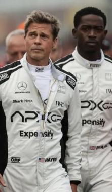 Brad Pitt y Damson Idris