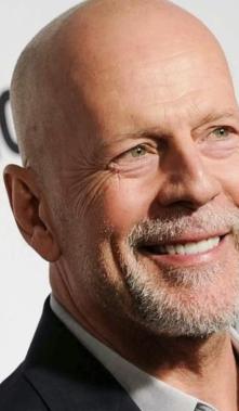 Hace cuatro años, Bruce Willis fue diagnosticado con afasia, y luego con demencia frontotemporal (DFT).
