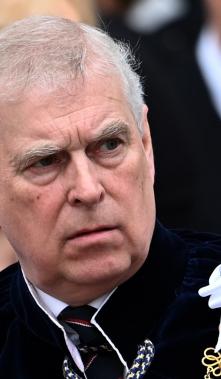 Andrew Mountbatten-Wi (15931257)