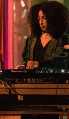 Yuliana Ortiz DJ Viringa WEB