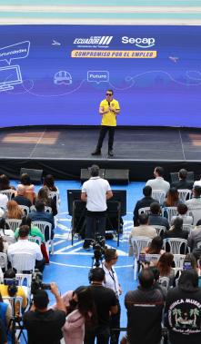 El presidente de Ecuador, Daniel Noboa, presentó este 31 de marzo en Cuenca el programa 'Compromiso por el Empleo',