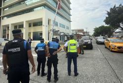 retiro pluma vehicular en Guayaquil