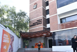 En la avenida Polonia y Vancouver, norte de Quito, queda la sede de la Izquierda Democrática.