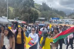 Protesta por aranceles en puente de Rumichaca