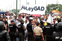 PROTESTAS LEY COOTAD