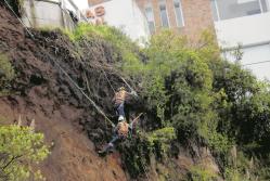 Emergencia. En menos de dos semanas la antigua vía a Nayón se vio afectada por deslizamientos.