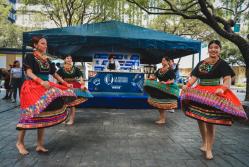 Actividades culturales y recreativas marcan la jornada en el centro.