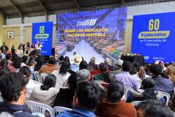 Cerca de 1.000 comerciantes de mercados urbanos de Pichincha buscan afiliación al IESS