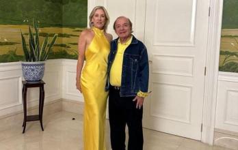 Anabella Azín junto a su esposo Álvaro Noboa recibiendo el Año Nuevo 2024.