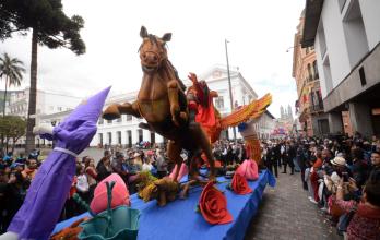 Desfile de mercados Quito