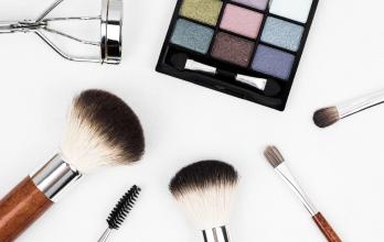 makeup-brush-1761648_1920