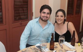 NOCHE AMARILLA, CON A (31005877)