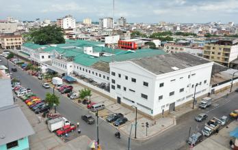 Hospital del Bicentena(33235816)