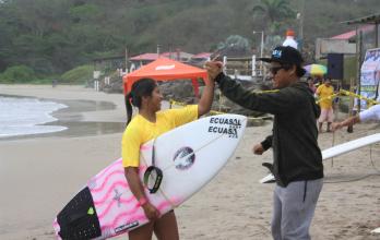 Génesis-Borja-surfista-ecuatoriana