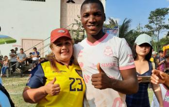 Moisés-Caicedo-tricolor-visita-Santo-Domingo