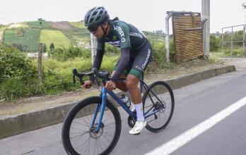 Elvis Cotacachi ciclismo Ecuador