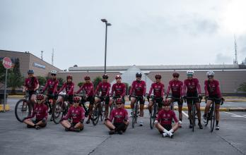 Mujeres-cicloayuda-equipo-ciclismo