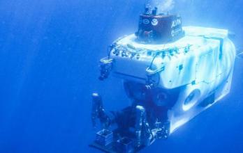 Alvin es un vehículo de investigación sumergible de aguas profundas que puede descender hasta 3000 metros.