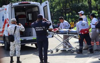Dos detenidos y 10 heridos tras una trifulca de miles de migrantes en el sur de México