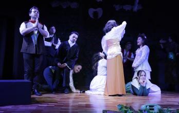 El diluvio que viene, pieza teatral que se presenta en el Teatro Victoria, en Quito