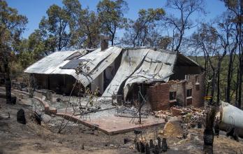 Medio millón de propiedades sin electricidad por el clima extremo en el sur de Australia