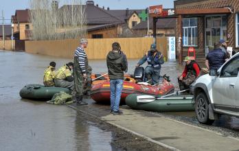 Ordenan la evacuación masiva en la capital de la región de Oremburgo por las inundaciones