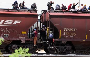EE.UU. ha deportado a 690.000 migrantes desde que levantó el Título 42