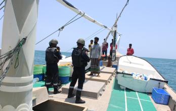 Pescadores indios explotados en Irán roban el barco de su empleador para volver a su país