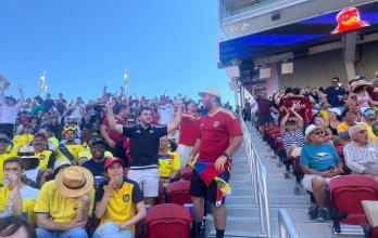Hinchas venezolanos y ecuatorianos se dieron cita para ver el partido.