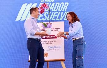 DANIEL NOBOA Y MARCELA AGUIÑAGA
