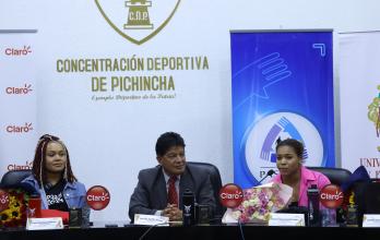 Neisi Dajomes y Angie Palacios también arribaron al país