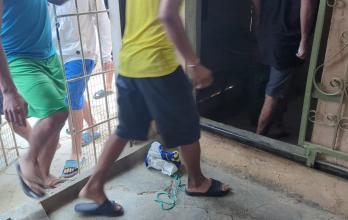 35 personas estaban encerradas en el centro clandestino de control de adicciones. Ellos fueron rescatados por funcionarios de Acess y Policía.