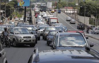 pasos a desnivel congestión vehicular movilidad Carlos Julio Arosemena ARCHIVO