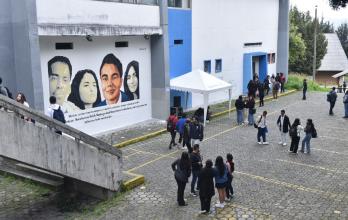 MURAL DESAPARECIDOS 16 DE MAYO
