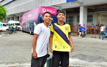 Hinchas Ecuador