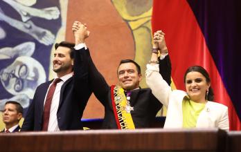 Daniel NOboa junto a Niels Olsen en la Asamblea.