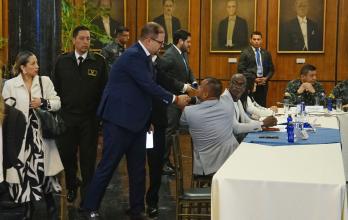 John Reimberg en la Asamblea