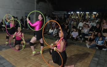 HULA HULA Y DANZA PAR (14784893)