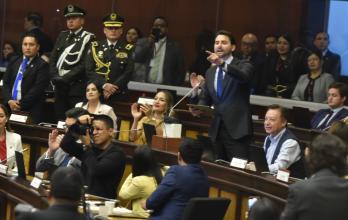 La sesión para aprobar la Ley de Integridad Pública tuvo varios momentos de confrontación. Uno de ellos relacionado con la apelación de la presidencia de Niels Olsen.