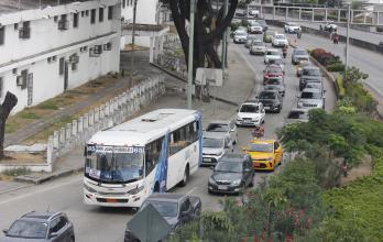 avenida del Bombero congestión edificio INFA MIES movilidad 27 junio 2025 CV