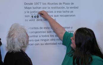 Abuelas de Plaza de Mayo